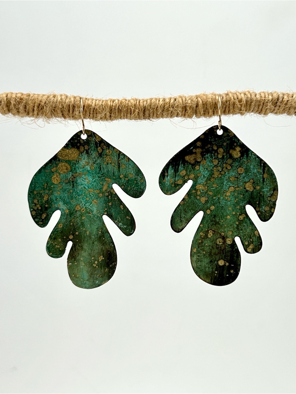 Sibilia Leaf Earrings